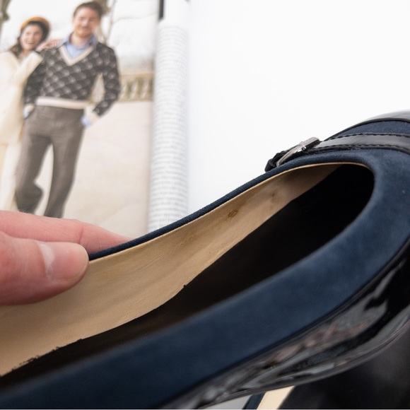 TOD’S . Navy Suede Kitten Heels - Picture 9 of 16